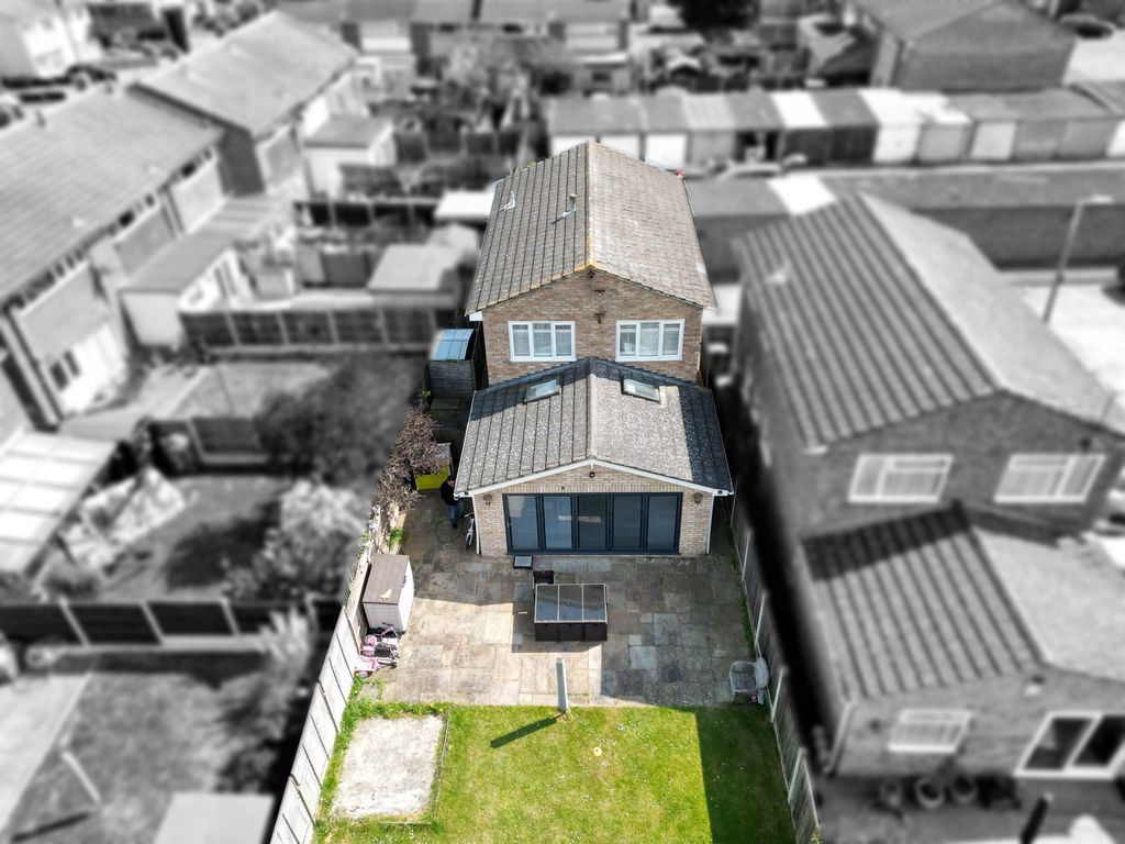 Property photo 1 of 31