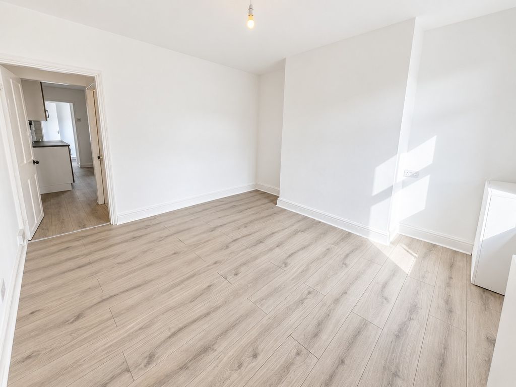 Property photo 3 of 10 Gallery