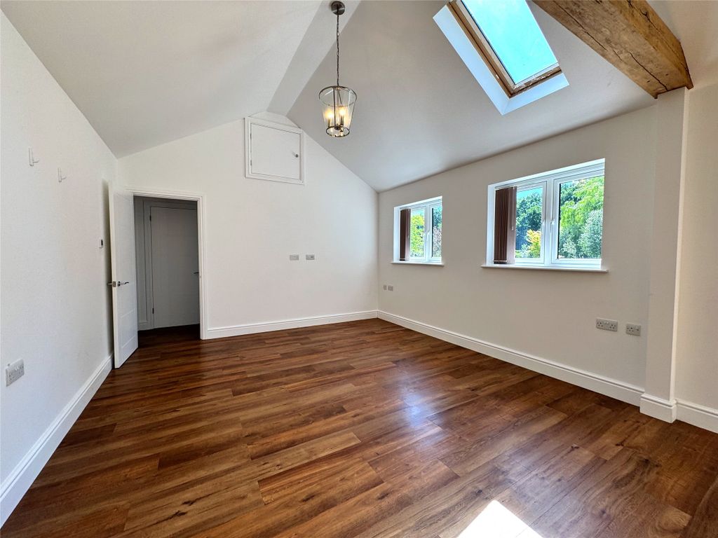 Property photo 3 of 19 Picture No. 39