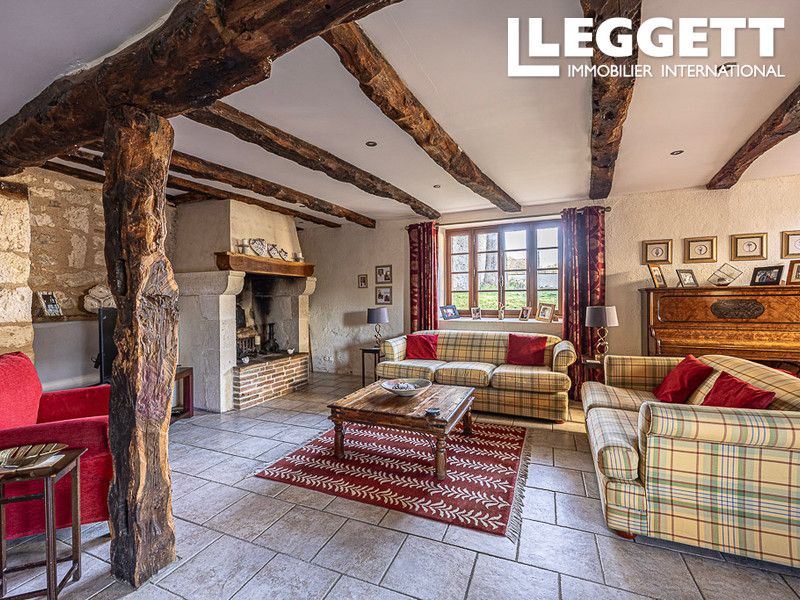 Property photo 2 of 10