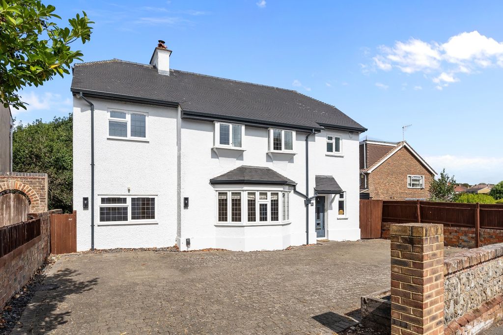 Property photo 1 of 20 5318442