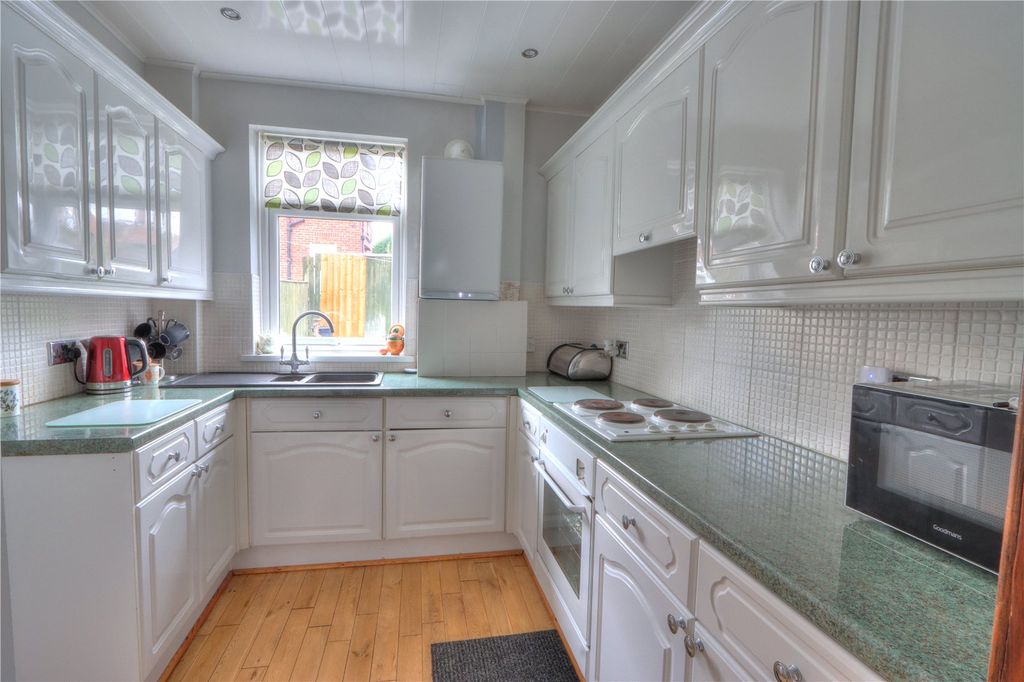 Property photo 2 of 11 Picture No. 07