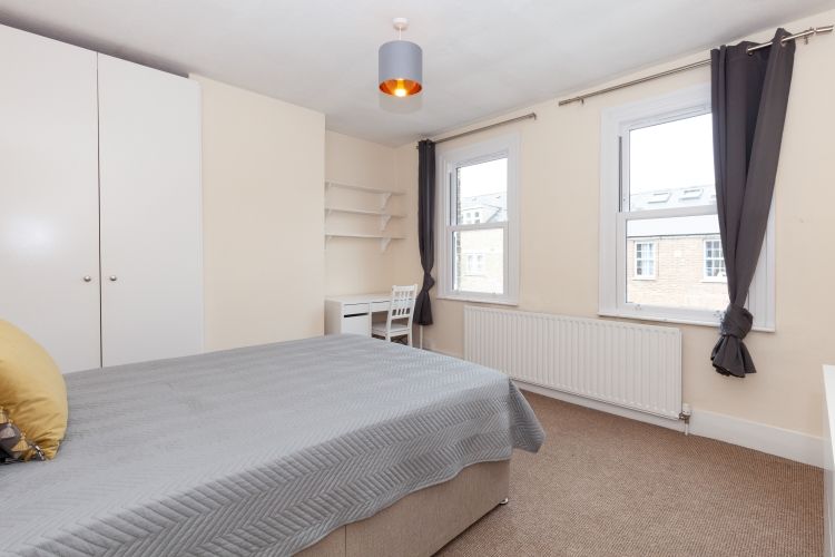 Property photo 3 of 8 Bedroom