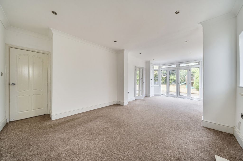 Property photo 3 of 18 1346469-4-68B1962...