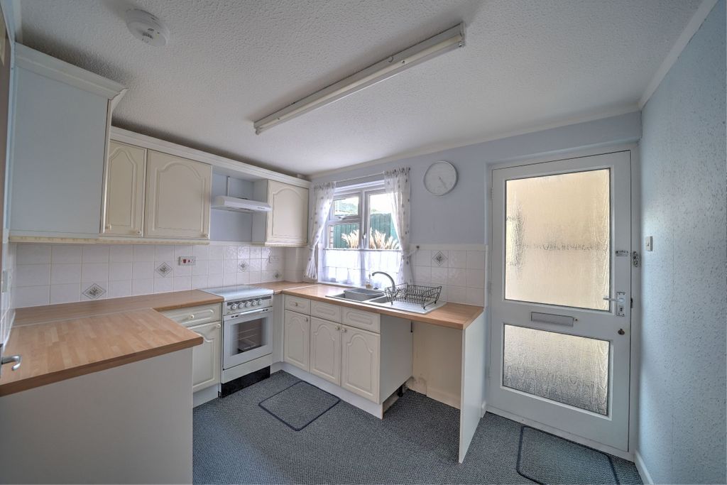 Property photo 2 of 14