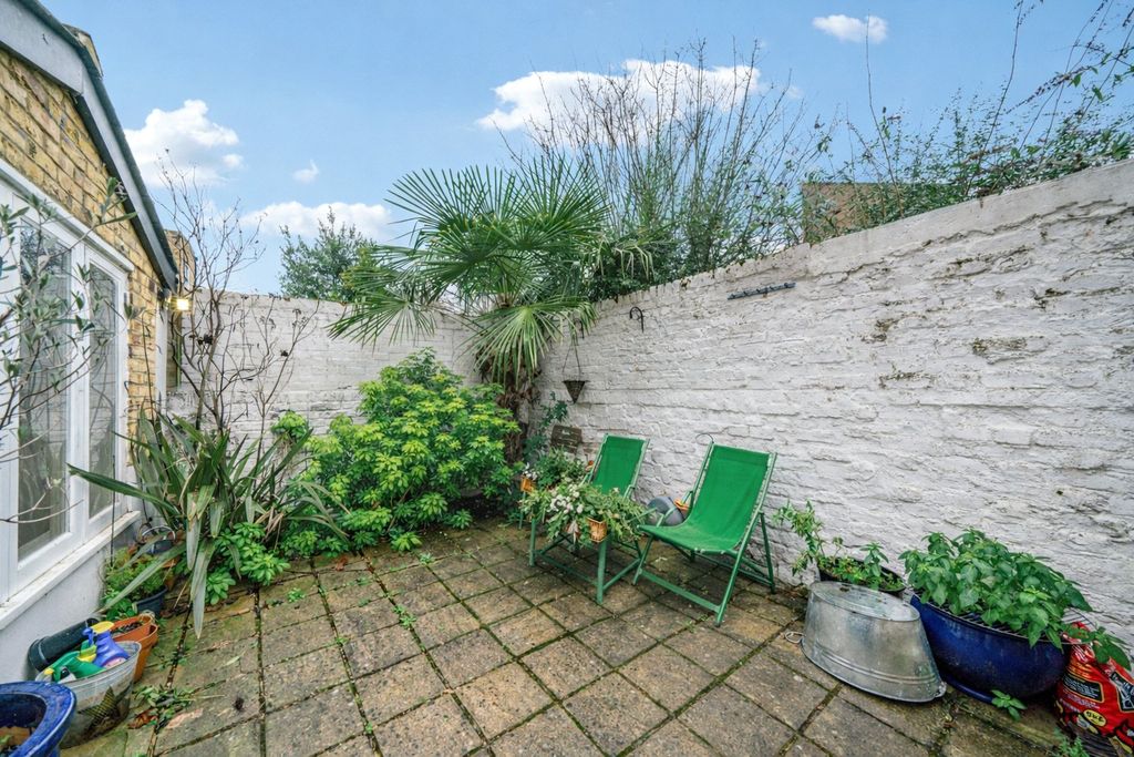 Property photo 3 of 9 Picture No. 20