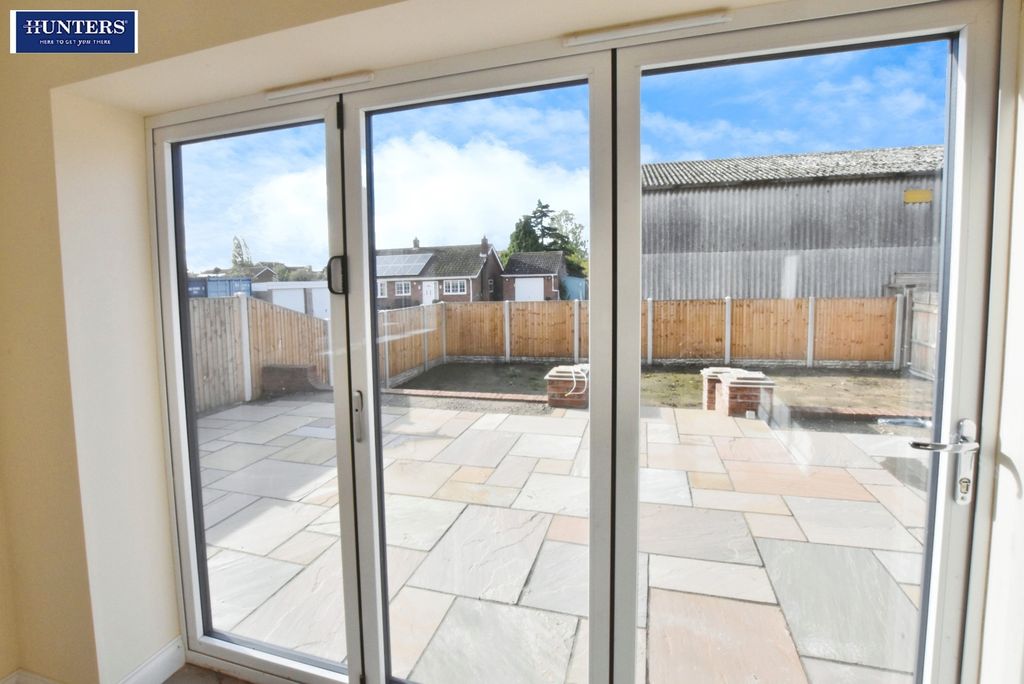 Property photo 3 of 24 Sun Room