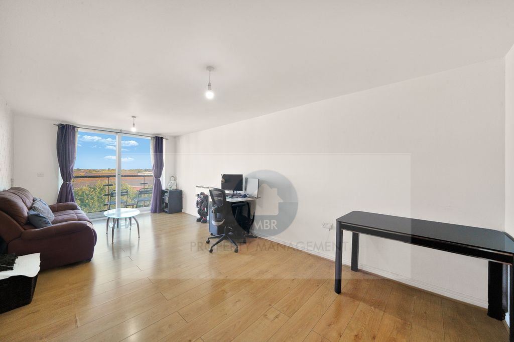 Property photo 3 of 11 Living Room View 1