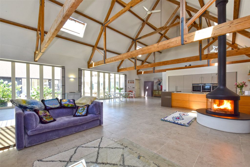 Property photo 2 of 22 Picture No. 33