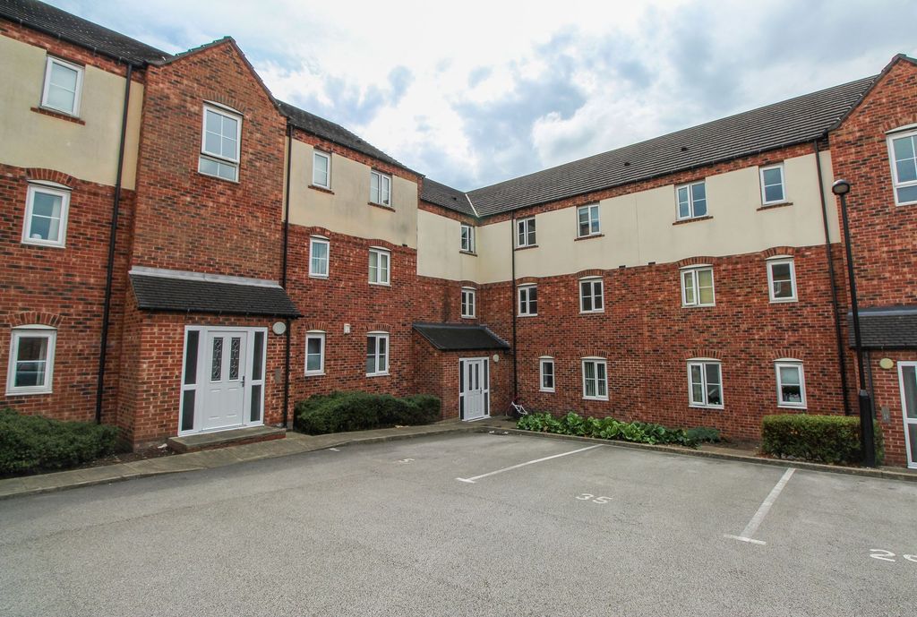 Property photo 1 of 11