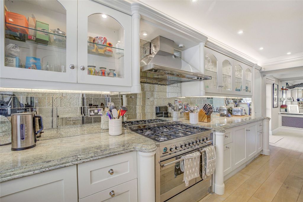 Property photo 3 of 10 Picture No. 29