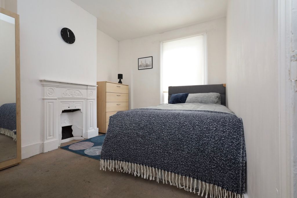 Property photo 2 of 2