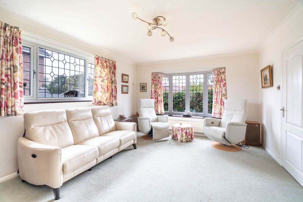 Property photo 2 of 16