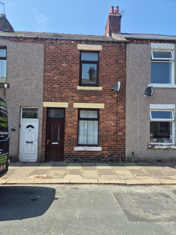 Property photo 1 of 18