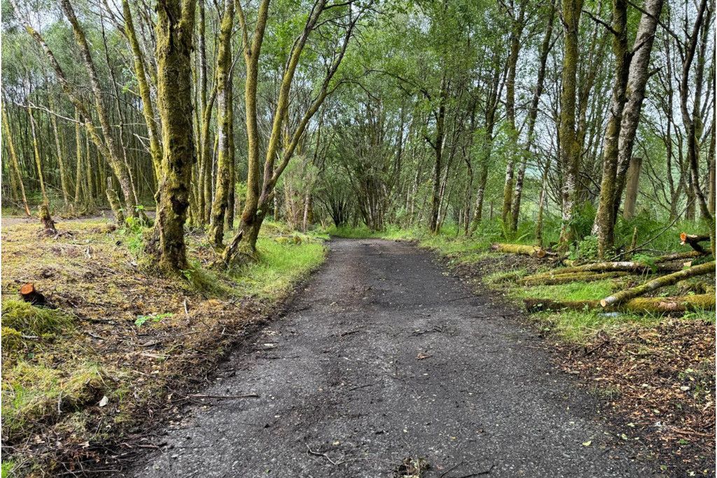 Property photo 2 of 9 Photo 1