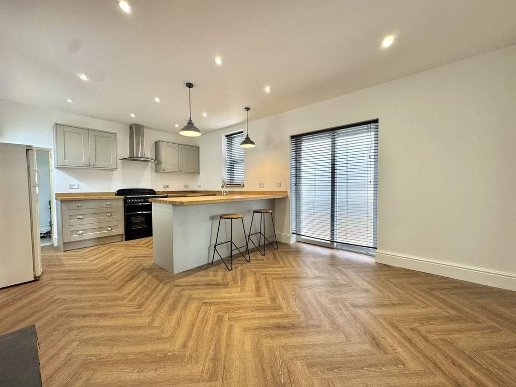 Property photo 3 of 28 Not Specified