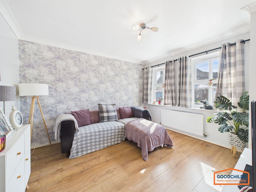 Property photo 3 of 33