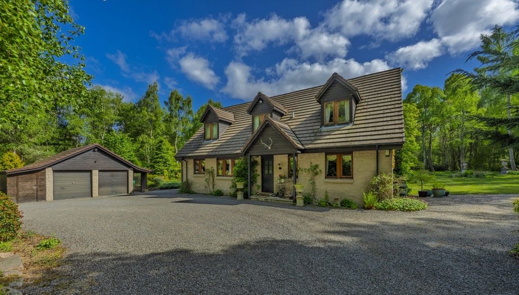 Property photo 2 of 12 Lead Image