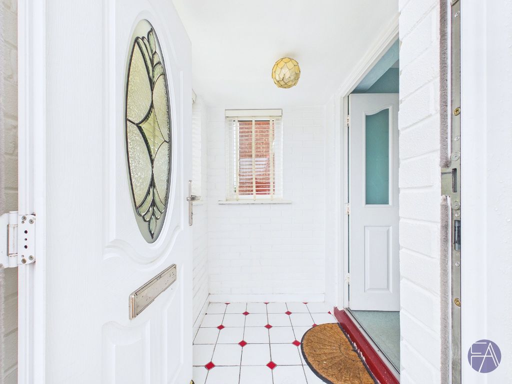 Property photo 2 of 13 5421455