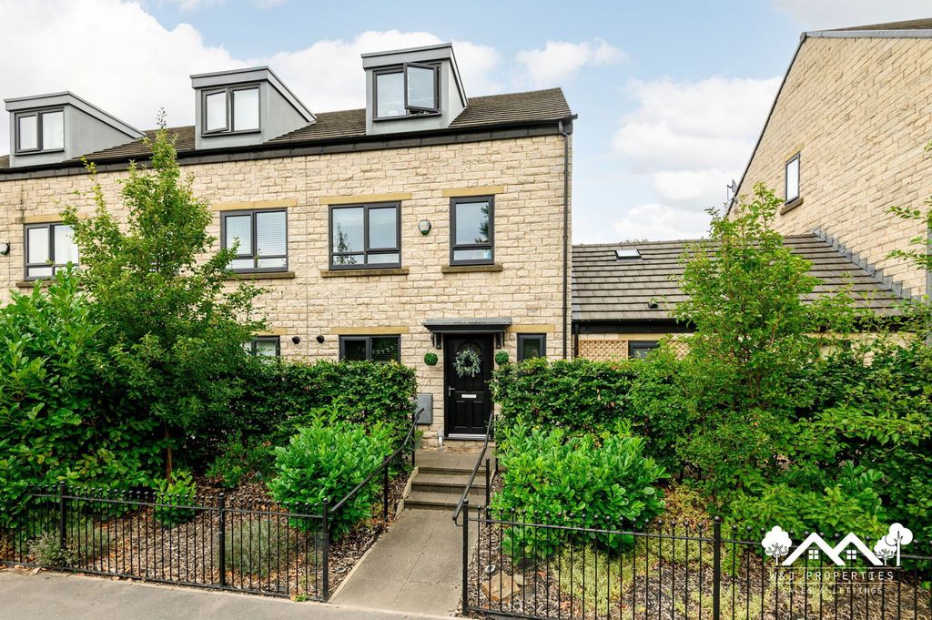 Property photo 1 of 46
