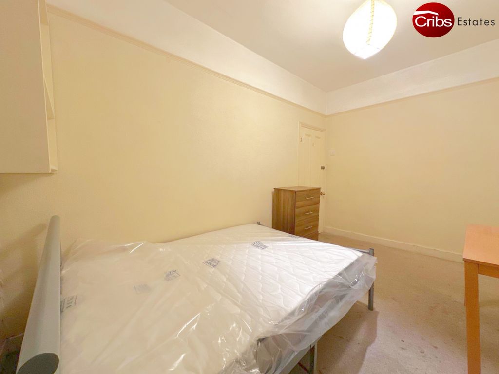 Property photo 3 of 8 Gallery