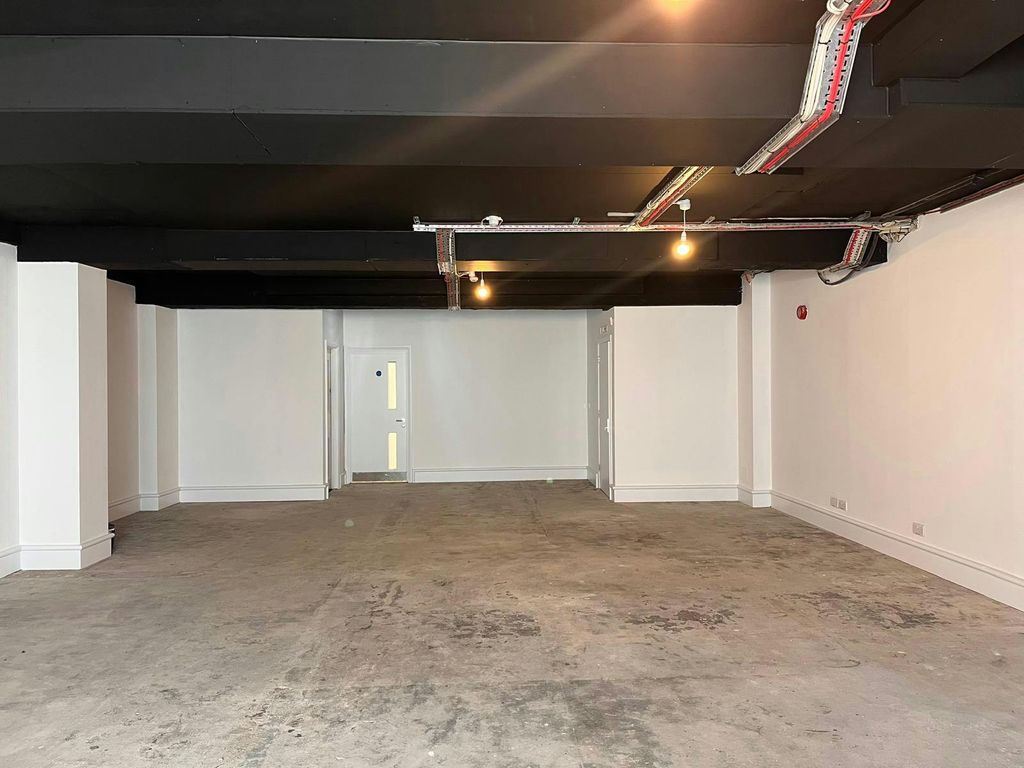 Property photo 2 of 6 Whatsapp Image 20250321 At 162546_49472A58.Jpg