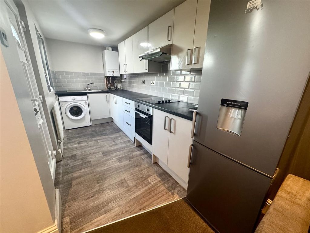 Property photo 2 of 13 Tempimageaoy6Qj.Jpg