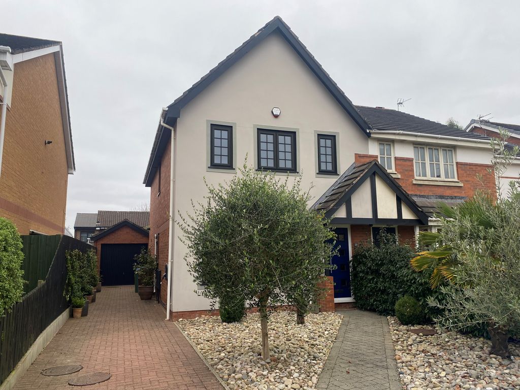 Property photo 1 of 9