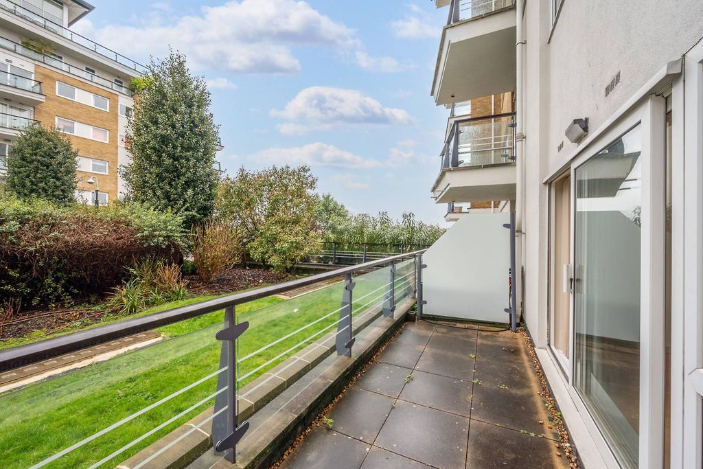 Property photo 3 of 6