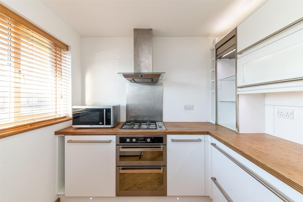 Property photo 1 of 10 Thumbnail.Jpeg