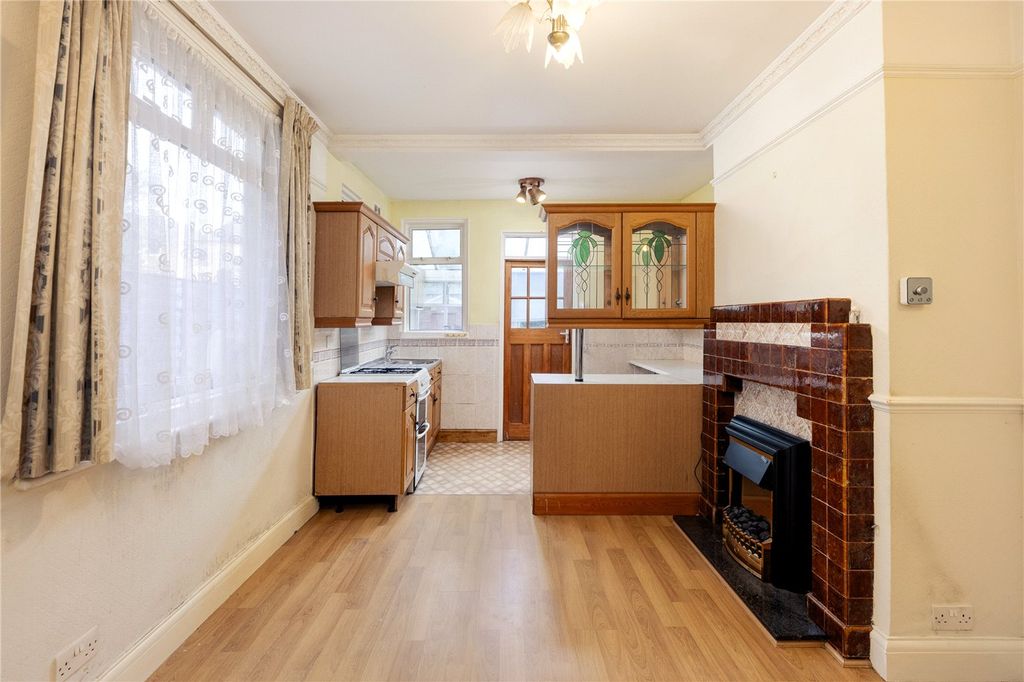 Property photo 3 of 10 Picture No. 02
