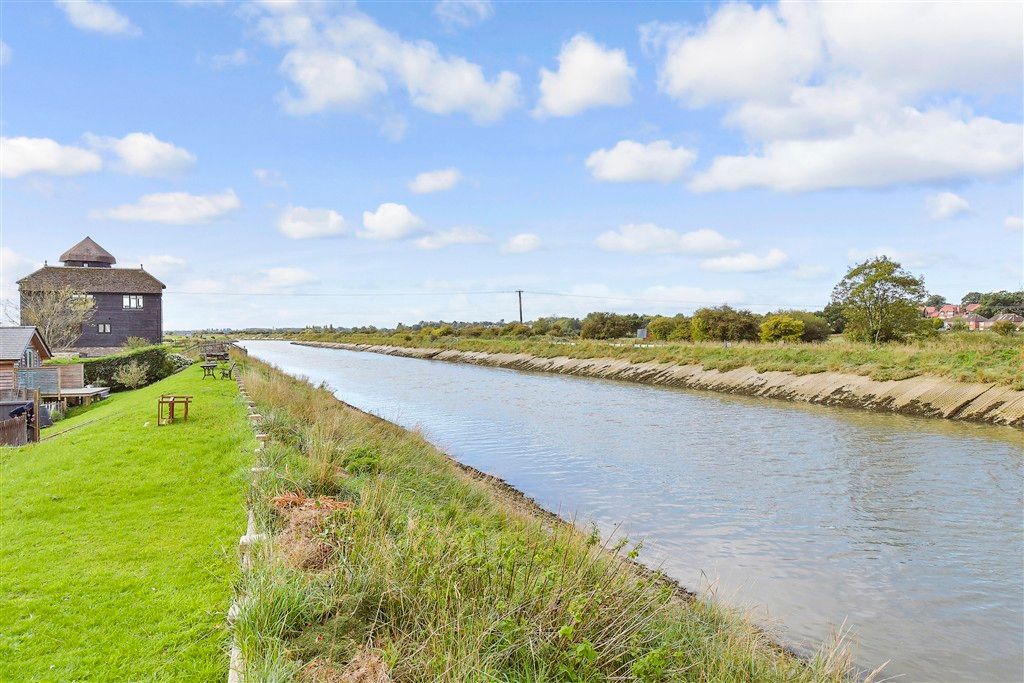 Property photo 2 of 20 Views To Rear