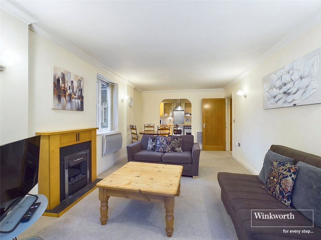 Property photo 3 of 9 Picture No. 18