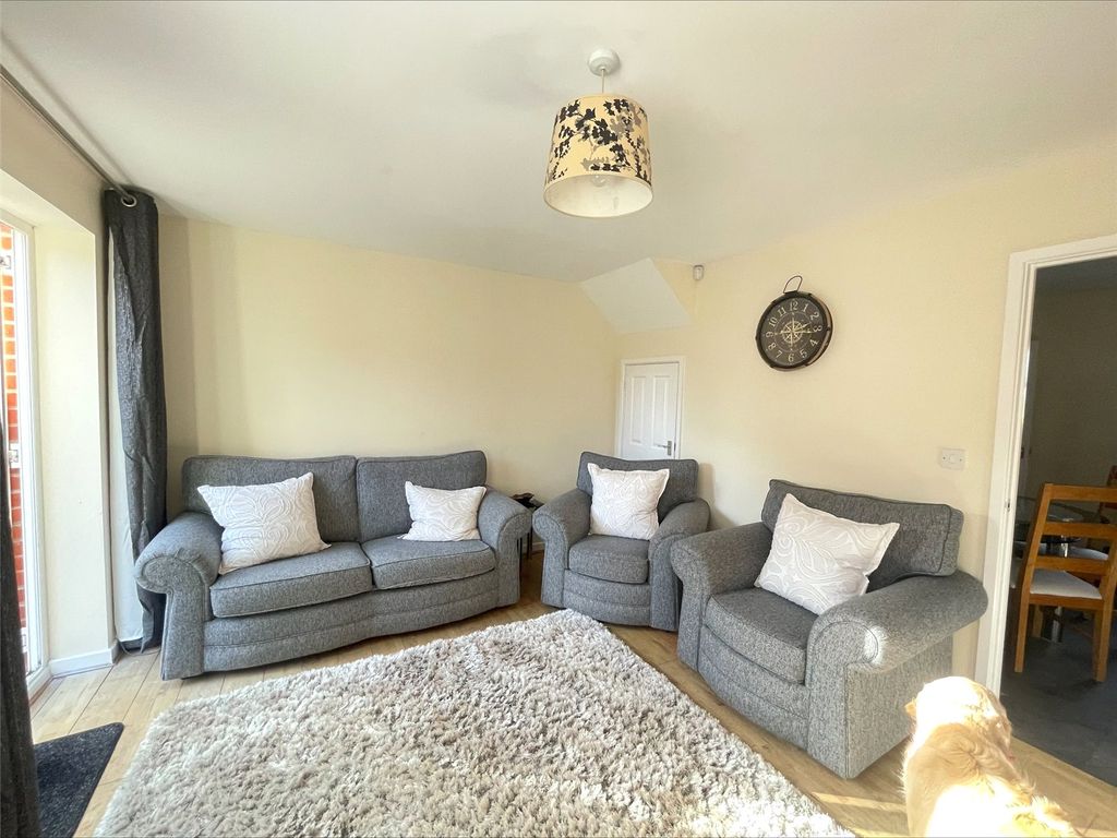 Property photo 2 of 12 Picture No. 07