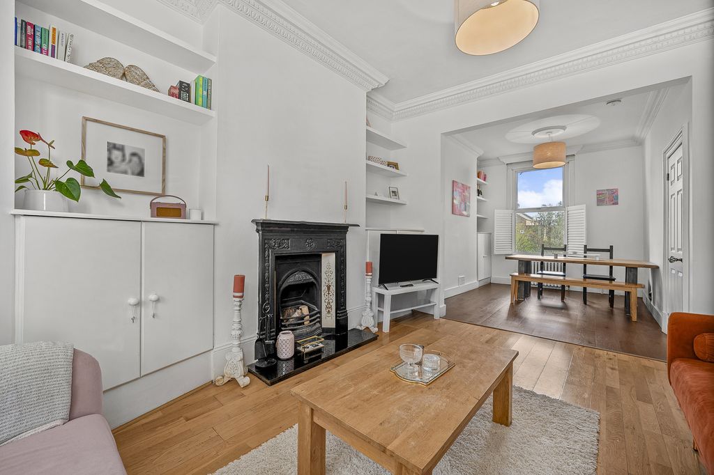 Property photo 3 of 12