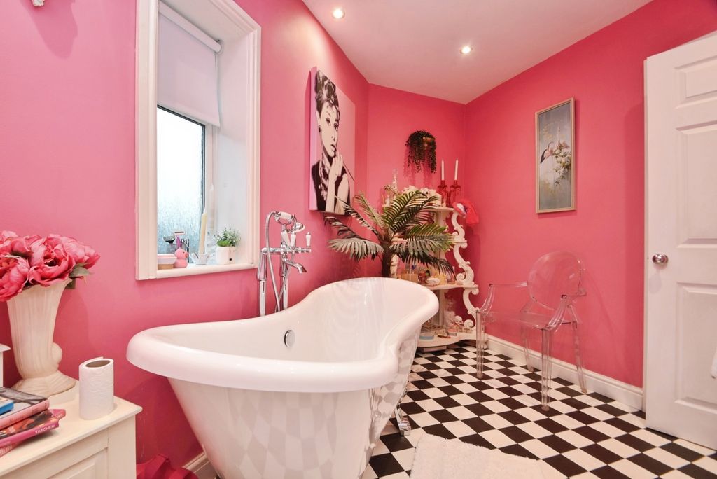 Property photo 2 of 32 Pbox-Img.Jpg