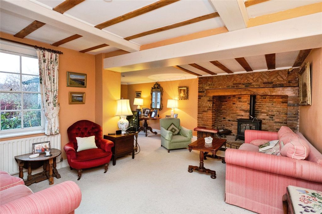 Property photo 2 of 23 Living Room