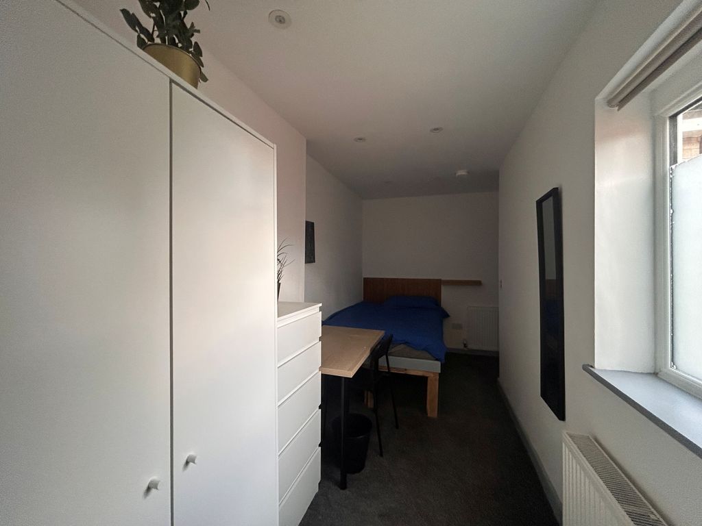 Property photo 3 of 3