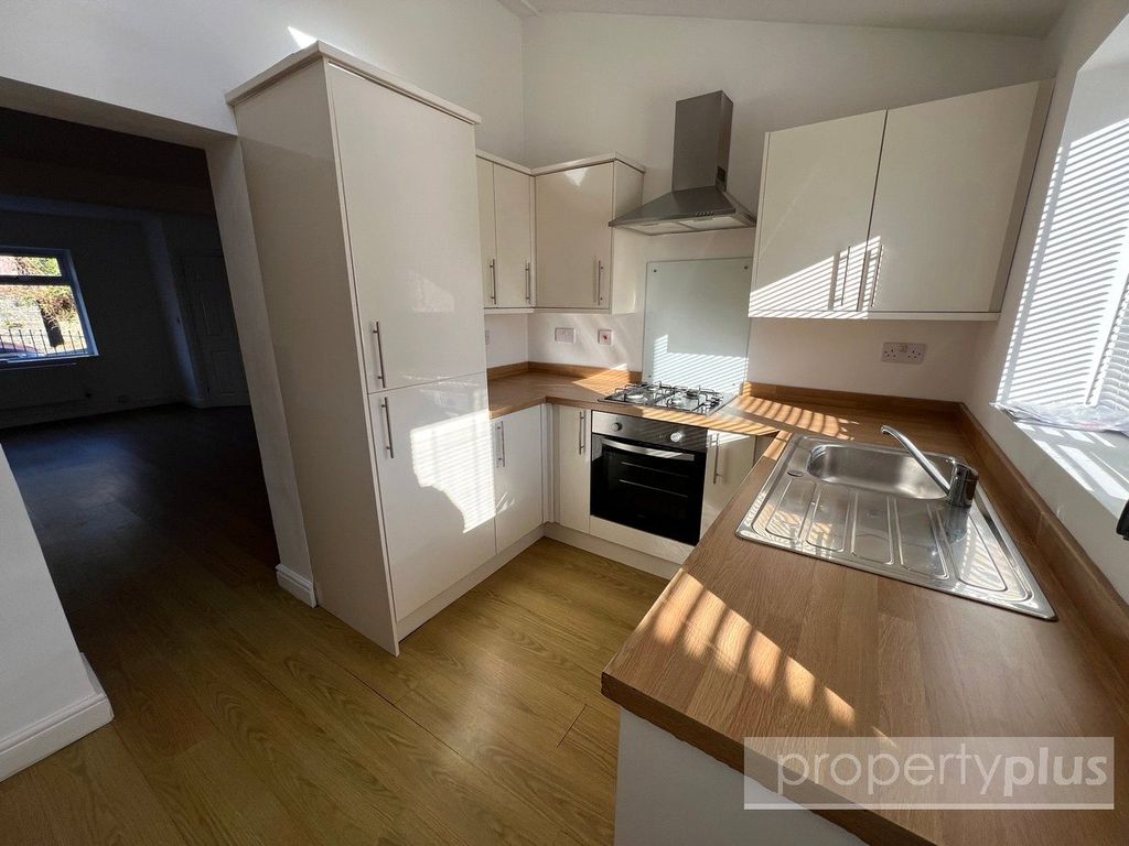 Property photo 2 of 12 Picture No. 02