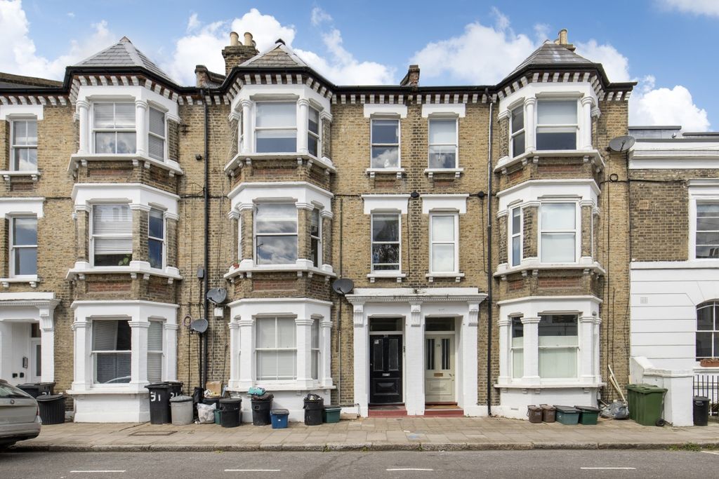 Property photo 2 of 10 Cruden Street 30 ...
