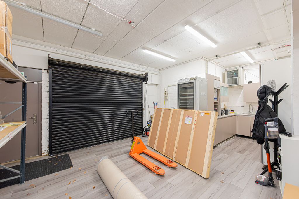 Property photo 3 of 21 Queens Road, Unit E1-003