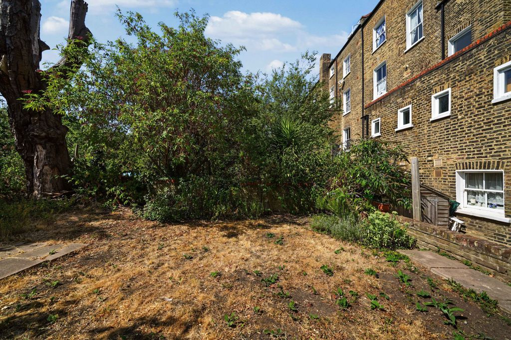 Property photo 3 of 13