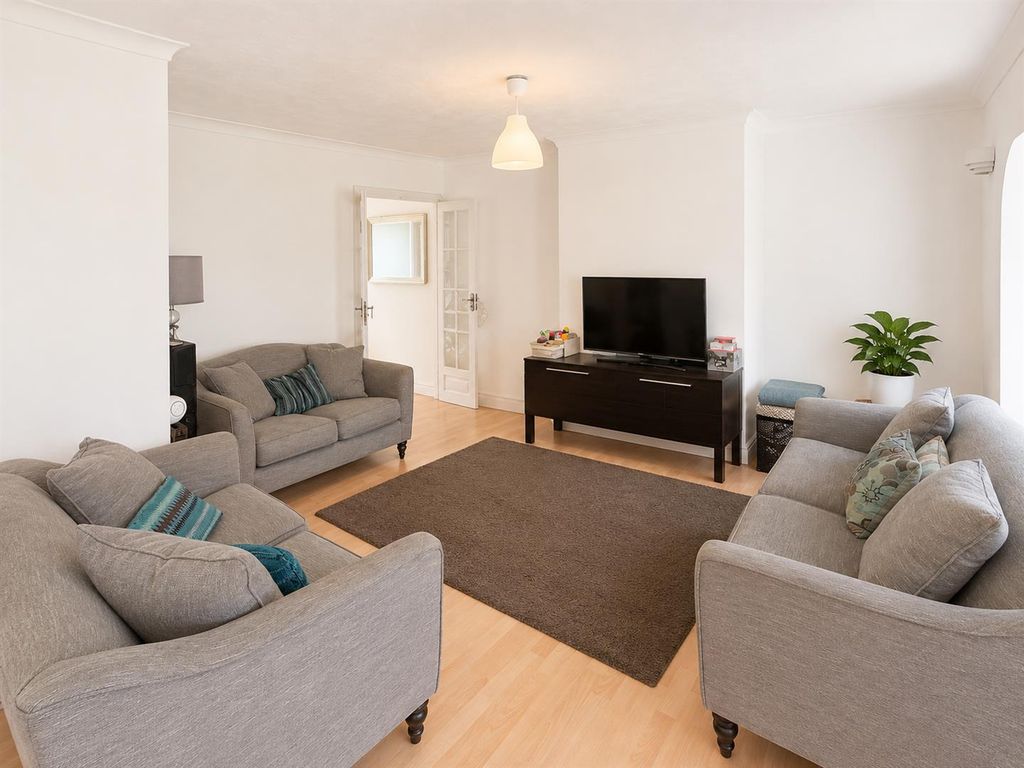 Property photo 3 of 20 Coopers Estate Agents
