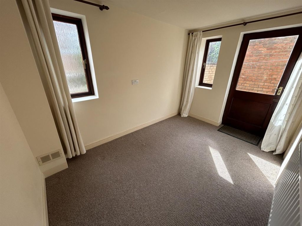Property photo 3 of 20 F25dc5E9-2A7A-405B-91A0-8A8E734d1248.Jpg