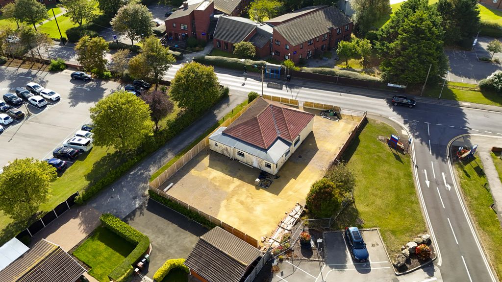 Property photo 2 of 6