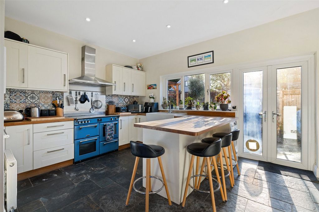 Property photo 2 of 13 Kitchen
