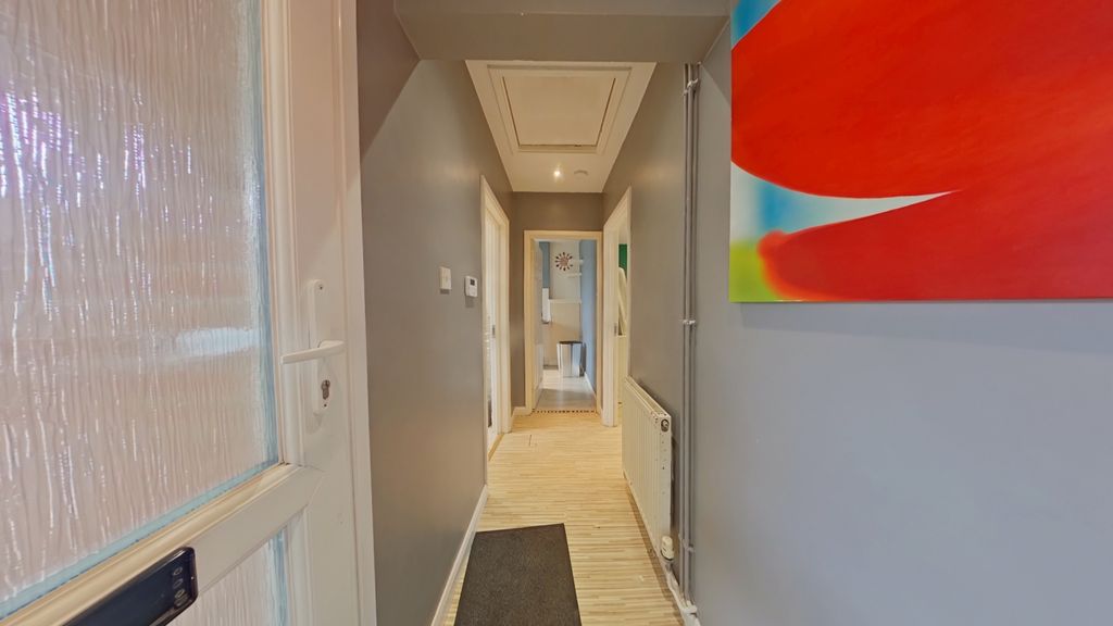 Property photo 1 of 8 Entrance Hallway