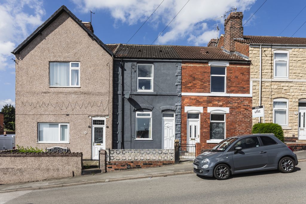 Property photo 1 of 17