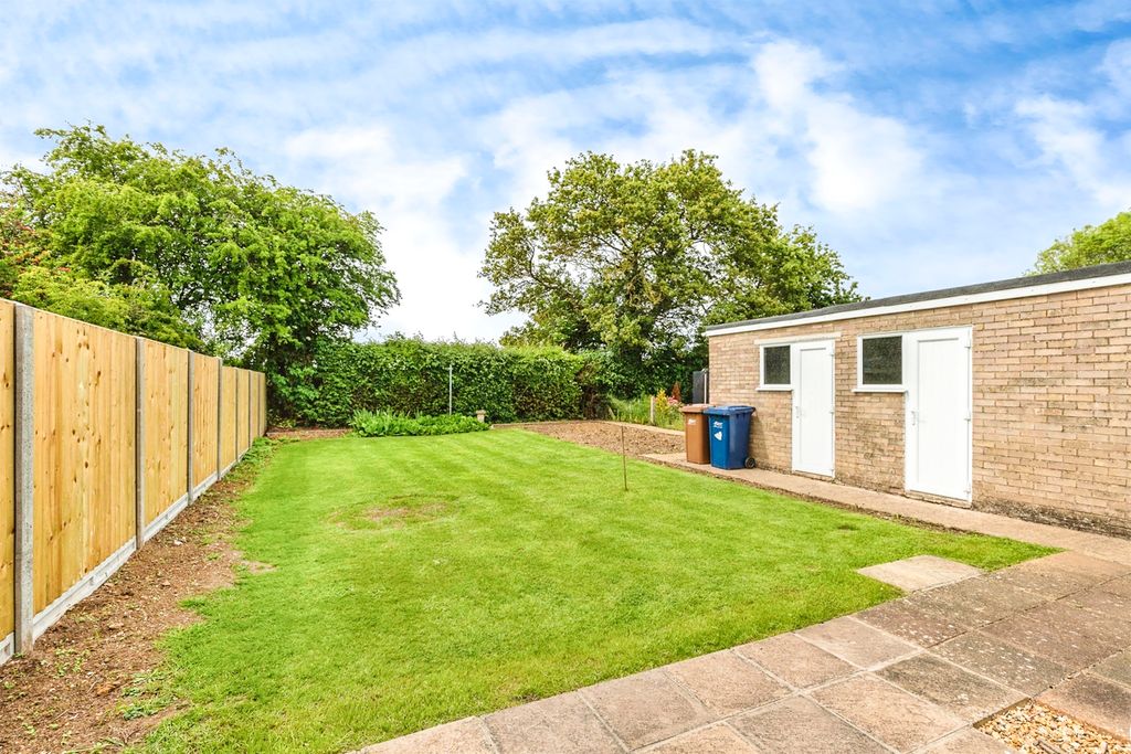 Property photo 2 of 13