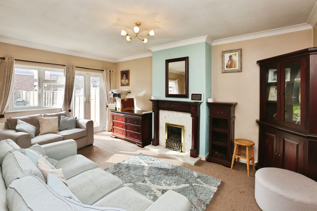 Property photo 3 of 15